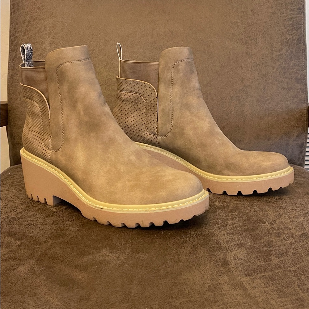 Chelsea Boots